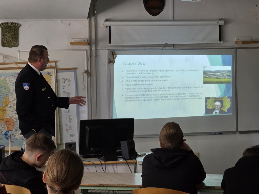 27.03.2026 NA OŠ VELIKI GABER IZVEDENA OKROGLA MIZA S OGLEDOM  FILMA ZBUJENI V SANJE